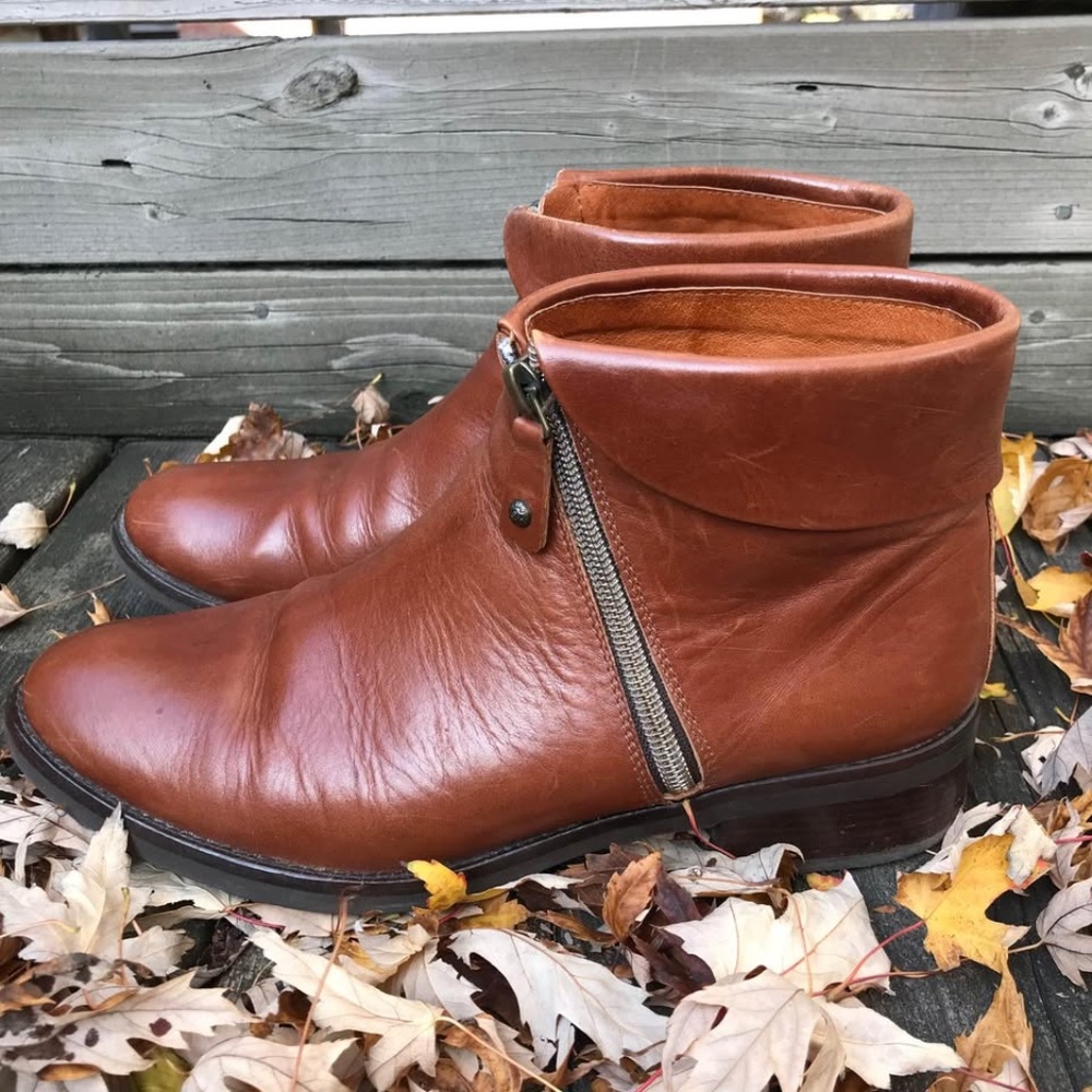 Pedro Morales Leather Ankle Boot, size 39